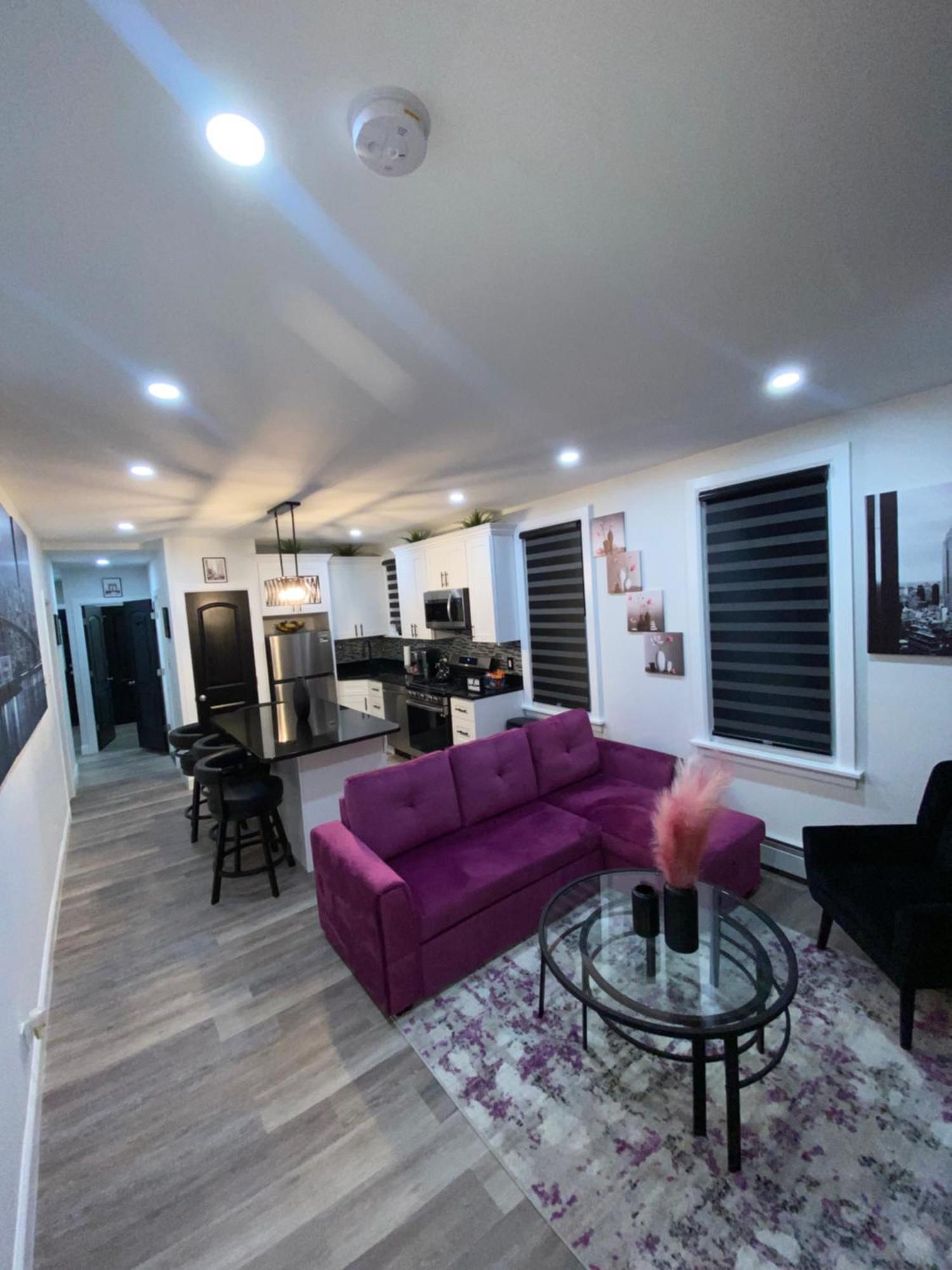Hugh'S And Nora'S Place To Stay นิวยอร์ก ภายนอก รูปภาพ